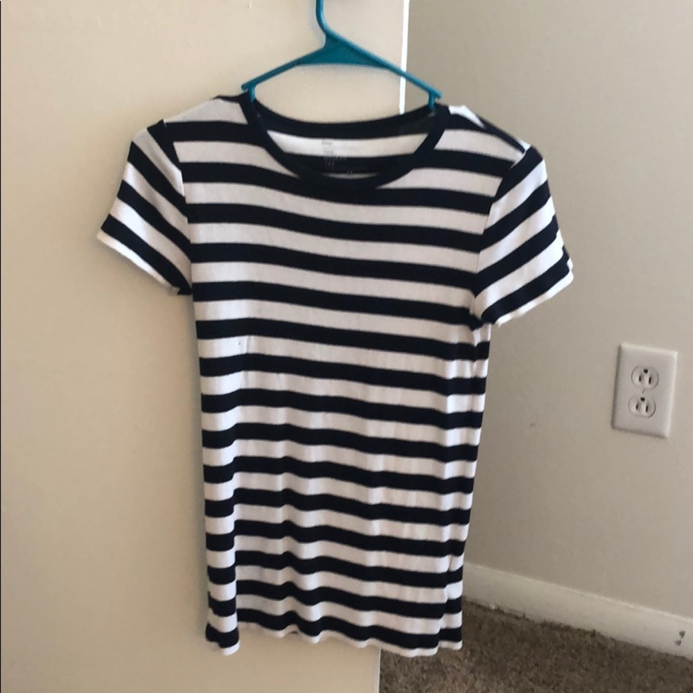 Striped GAP T-shirt